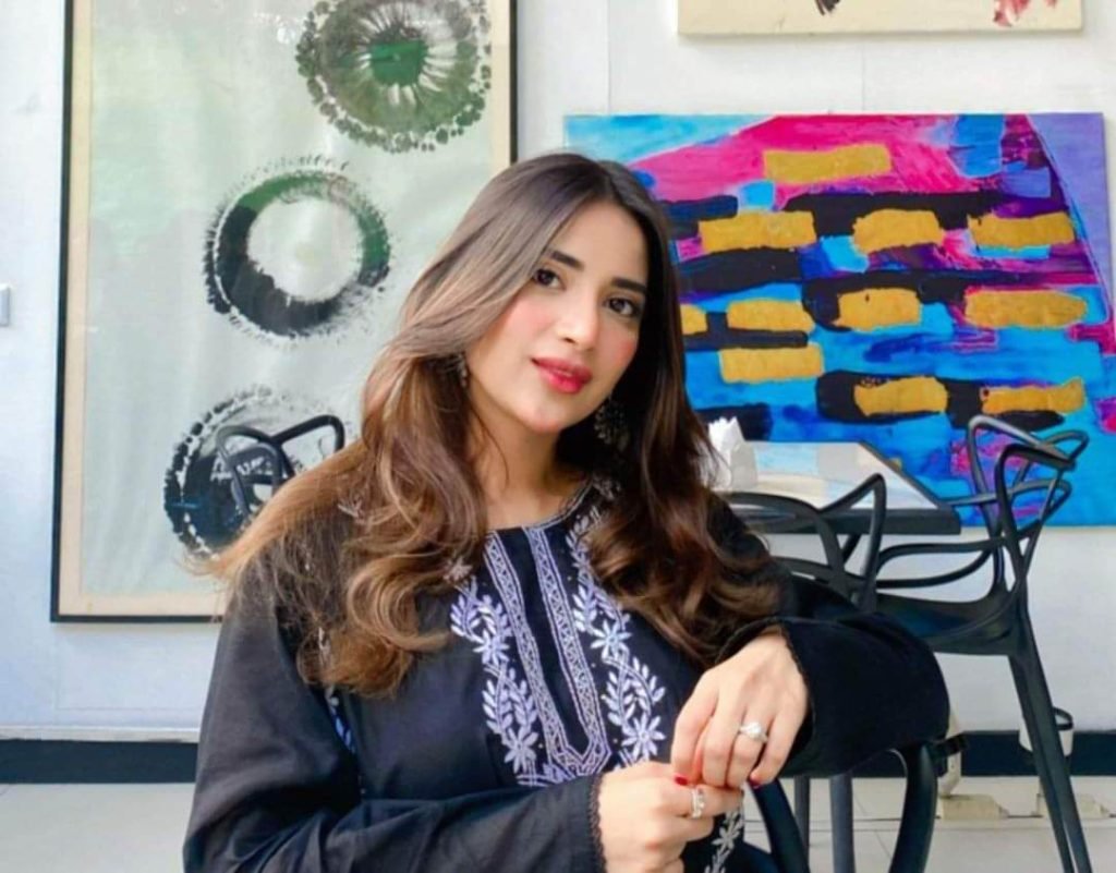 Saboor Ali looks charming in a black outfit