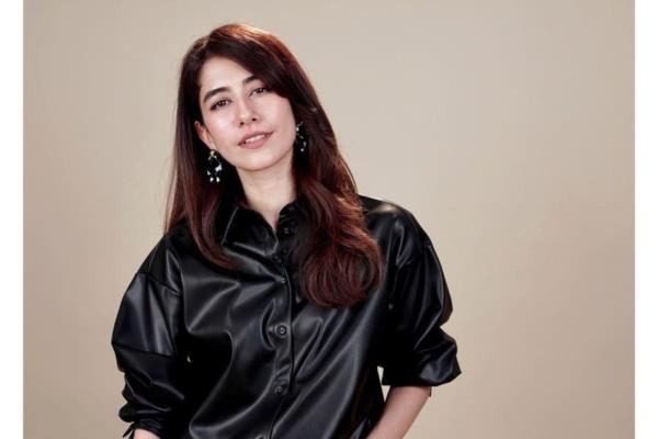 Syra Yousaf’s latest glamorous look breaks the internet