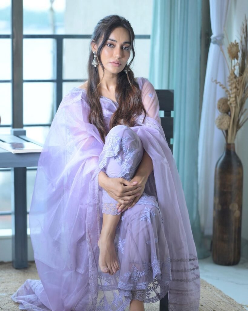 Surbhi Jyoti Exudes Grace in her Salwar Suit Ensemble