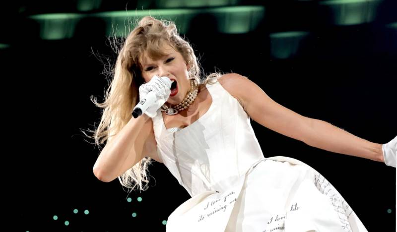 Taylor Swift’s “The End of an Era” Final Episodes to Stream Early on Disney+