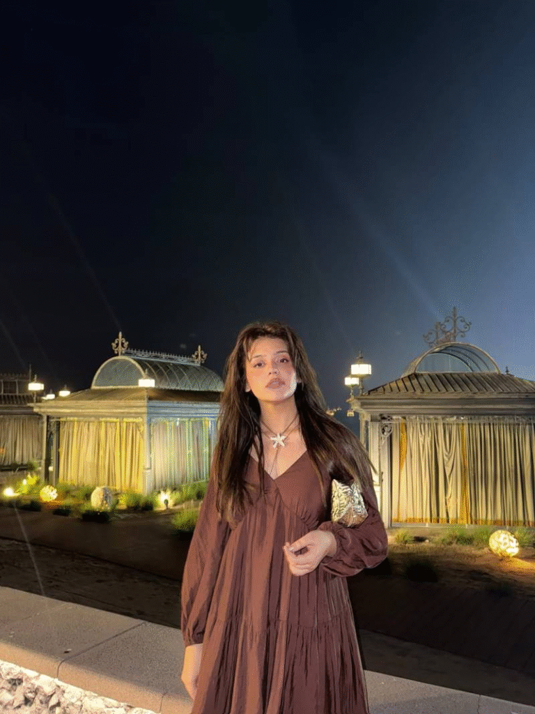 Zara Noor Abbas Embraces the Aromatic Charm of Katara Cultural Village in Stylish New Travel Update